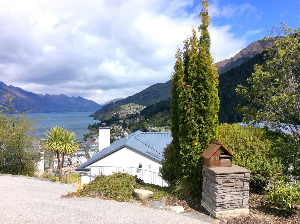 The Queenstown Bothy Екстериор снимка