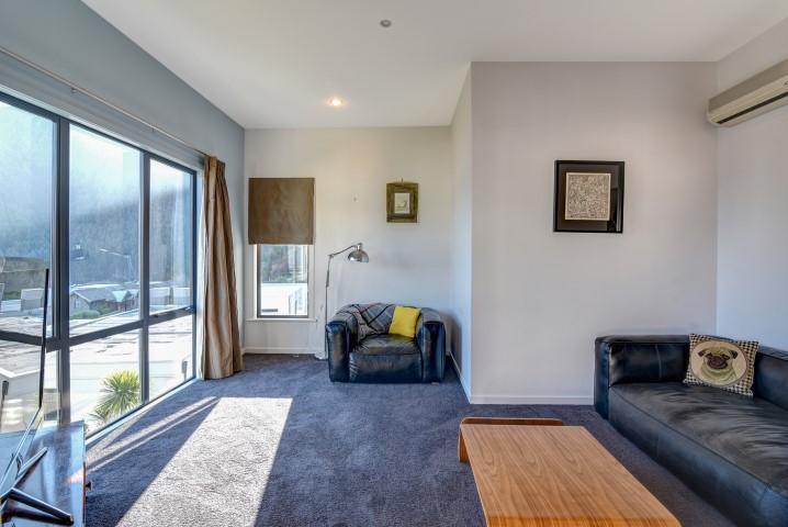 The Queenstown Bothy Екстериор снимка