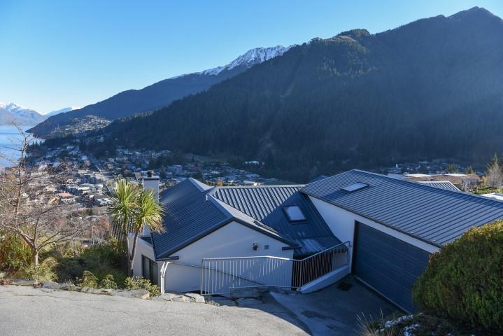 The Queenstown Bothy Екстериор снимка
