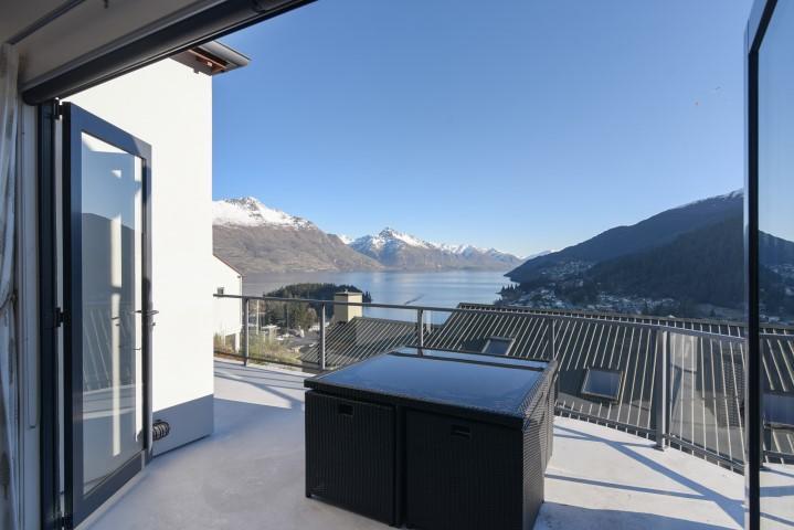 The Queenstown Bothy Екстериор снимка