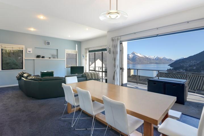 The Queenstown Bothy Екстериор снимка